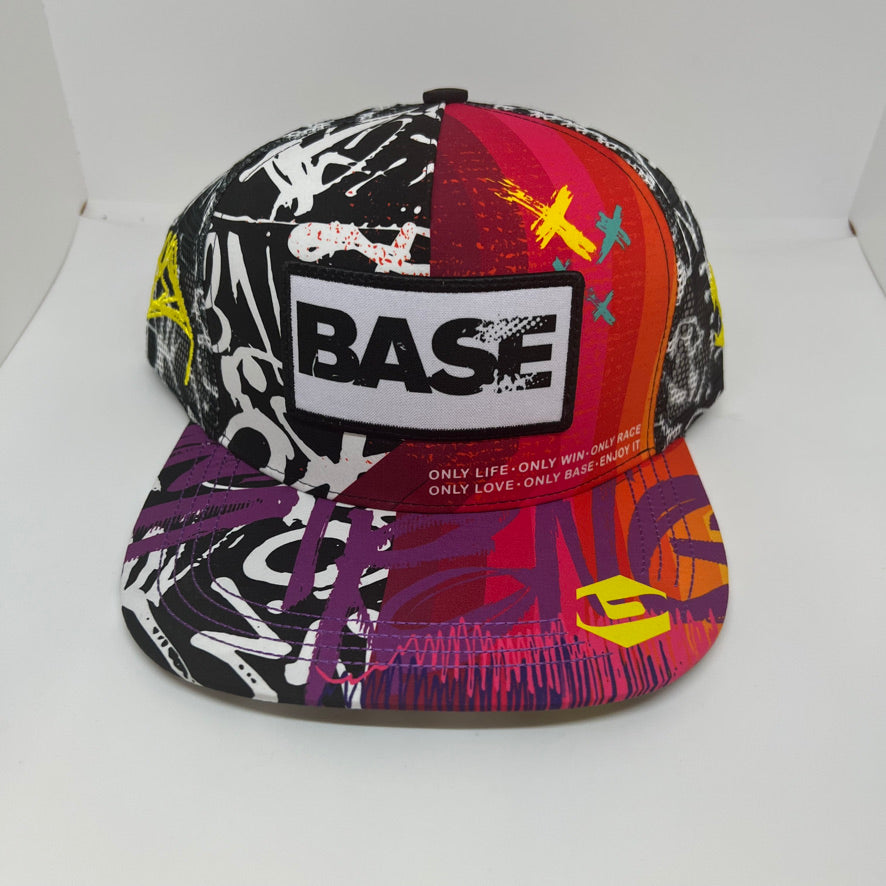 HATS - TRUCKERS - VISORS